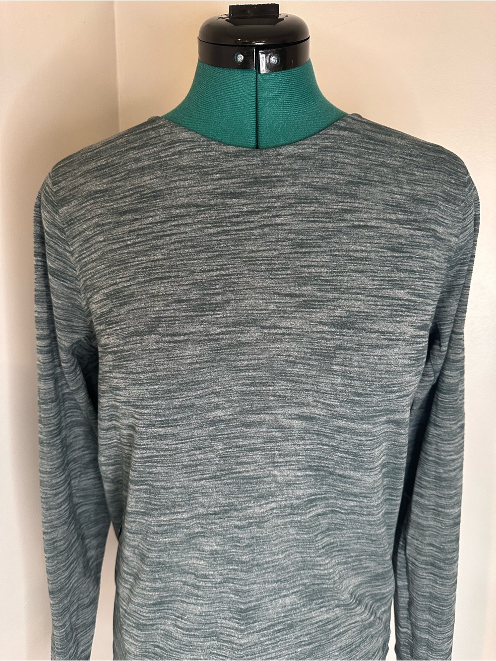 Heathered Teal Grey Long Sleeve Crew Top - Picture 2 of 11